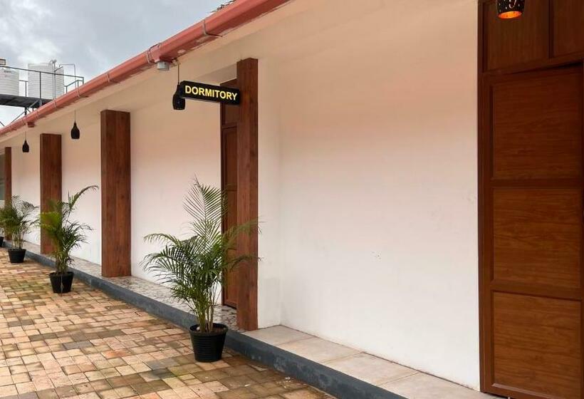 Кровать в Общей Комнате, Tcs Rooms Ezhilode Payyanur