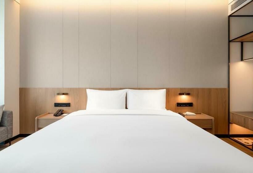 Люкс Повышенной Комфортности, The Coli Hotel Jinan