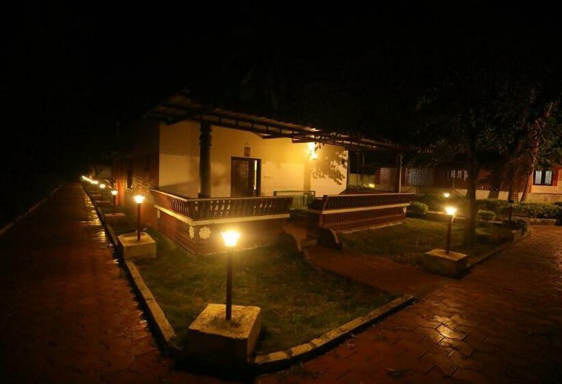 Трехместный Номер Комфорт, Thiruchitrambalam Palace Resort
