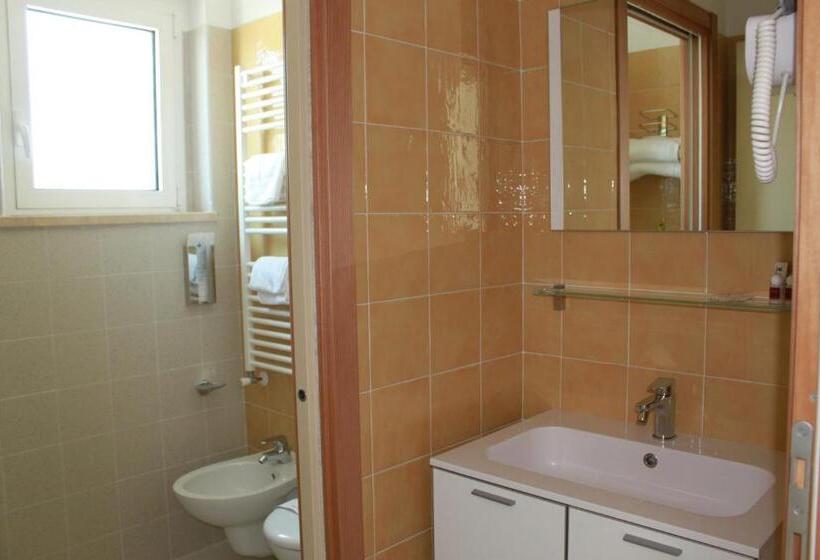 Студио Стандарт с Балконом, Residence Ada