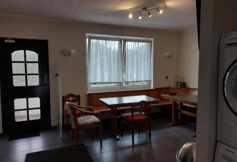 基本间, Gästezimmer Gasthof Becker