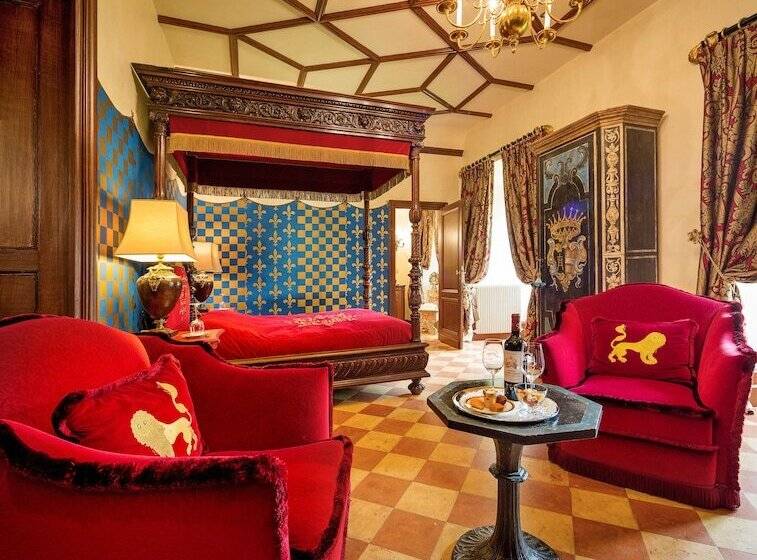 Люкс, Château La Tour Carnet   B.magrez Luxury Wine Experience