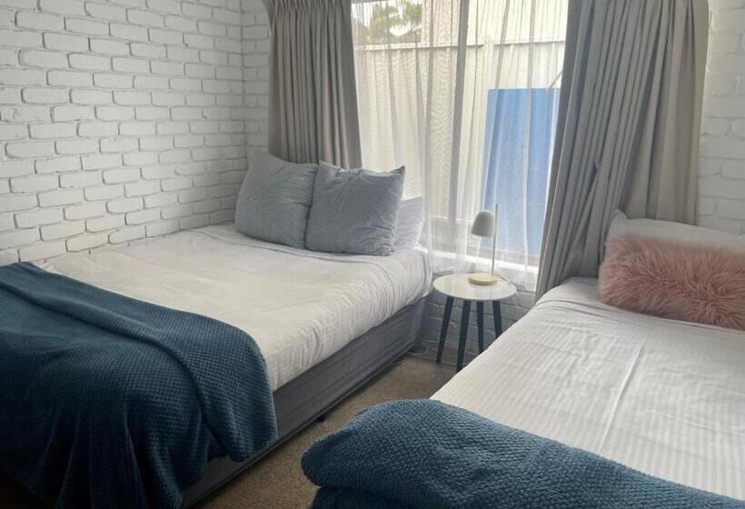 ファミリーステューディオ, Mulwala Resort
