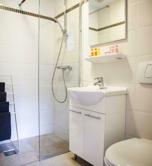 Standard Room, T