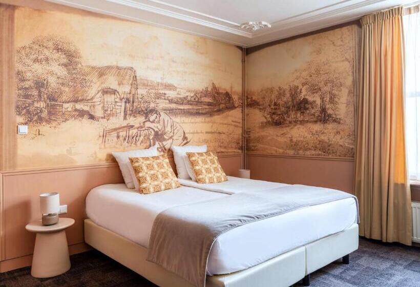 Standard Room, T