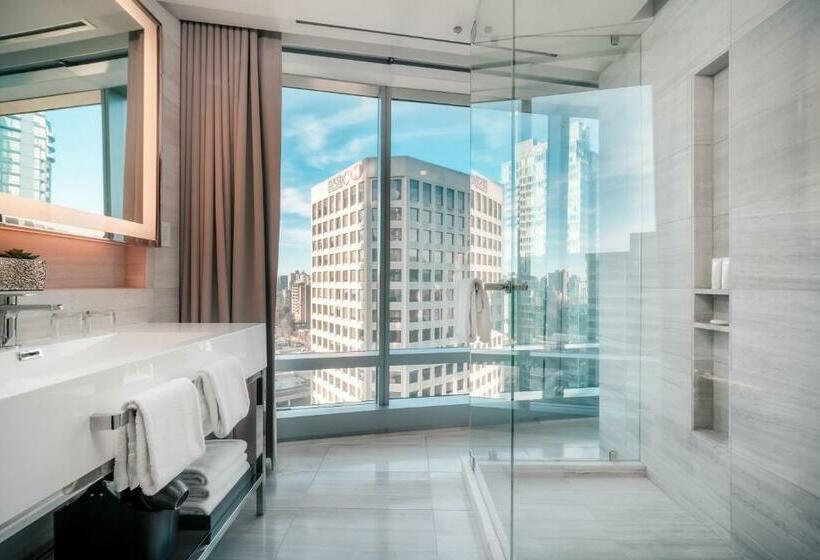 带大床的标准间, Paradox Hotel Vancouver