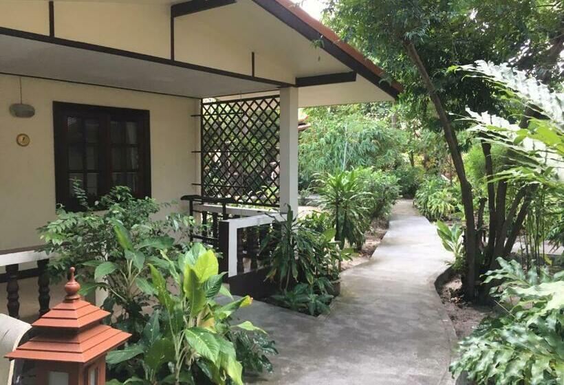 수피리어 방갈로, Harry S Bungalows