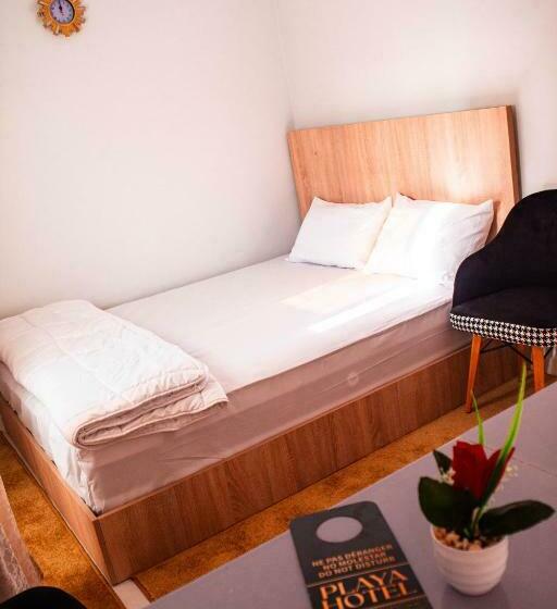 Номер Deluxe, Playa