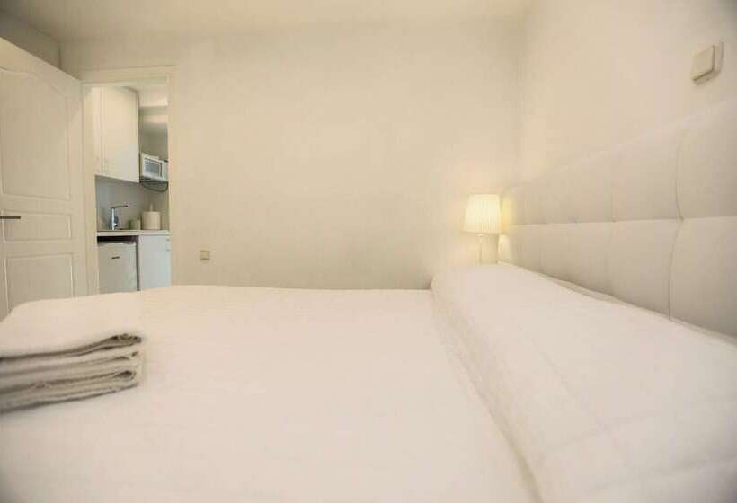 דירת חדר נוף לים, Adikri Villas & Suites