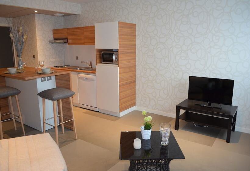 Апартаменты 1 Спальня, Brit Hotel & Spa Saint Brieuc Plérin