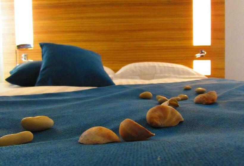 Номер Комфорт, Brit Hotel & Spa Saint Brieuc Plérin