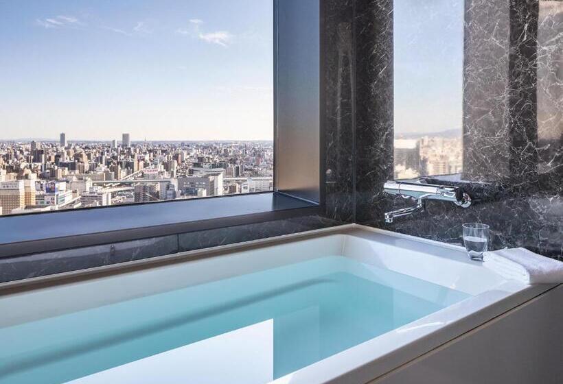 Номер Deluxe, Mitsui Garden Hotel Nagoya Premier