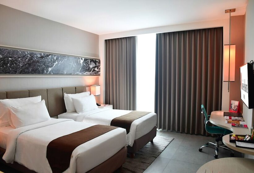 Номер Deluxe, Swiss Belhotel Jambi