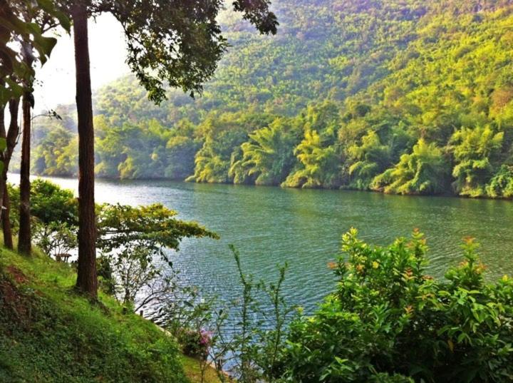 Бунгало Стандарт Вид на Море, Lake Hill Resort Kanchanaburi