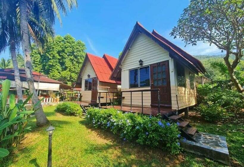 Бунгало Стандарт Вид на Море, Lake Hill Resort Kanchanaburi
