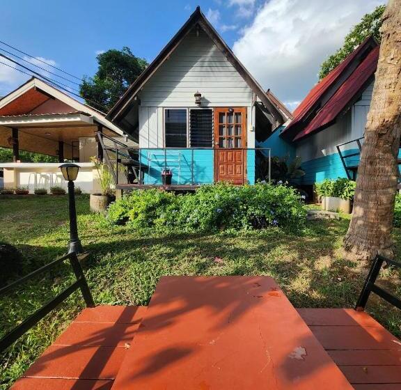 Бунгало Стандарт Вид на Море, Lake Hill Resort Kanchanaburi