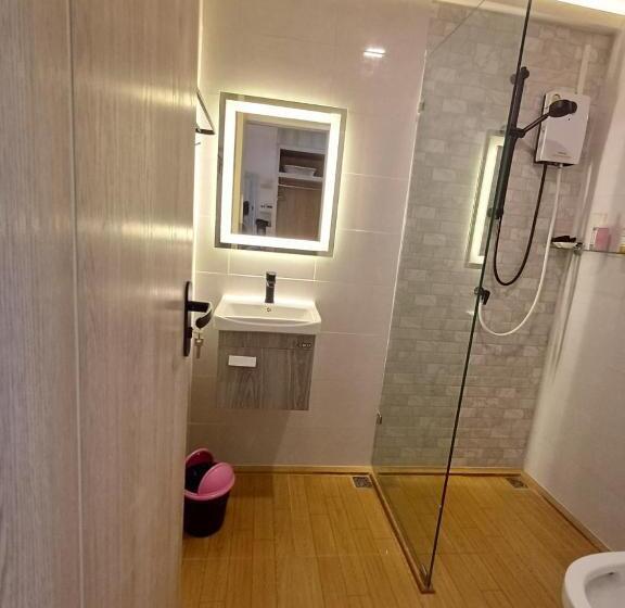 Номер Deluxe Кровать Кинг, Lake Hill Resort Kanchanaburi