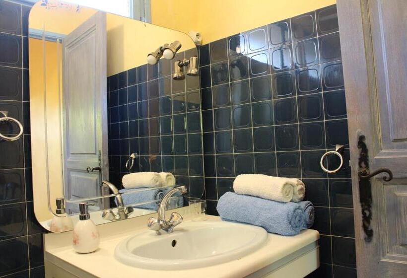 Номер Стандарт, Chambres D Hôtes Les Arbousiers