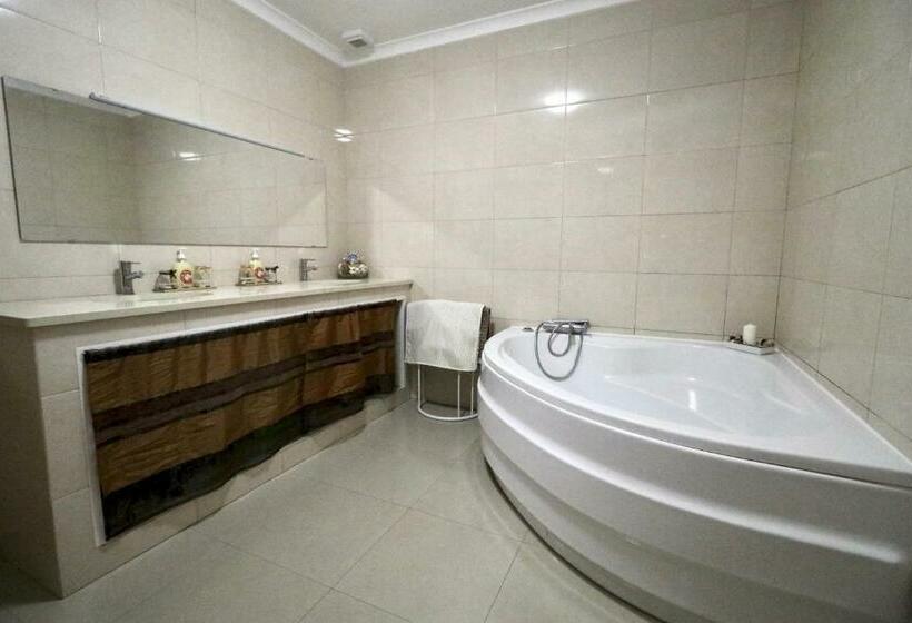 Номер Стандарт, West Spring House