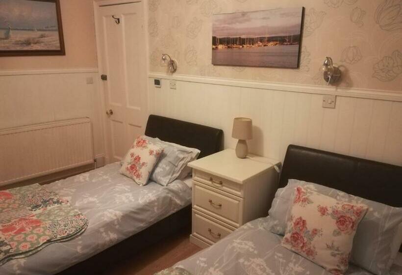 Номер Стандарт, Atherstone Guest House