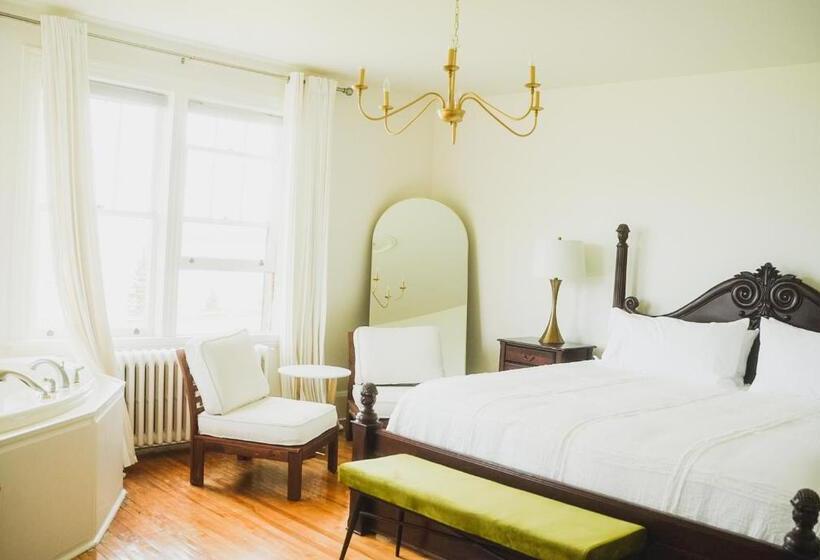 스탠다드 룸 킹사이즈 침대, Bellview Luxury Suites