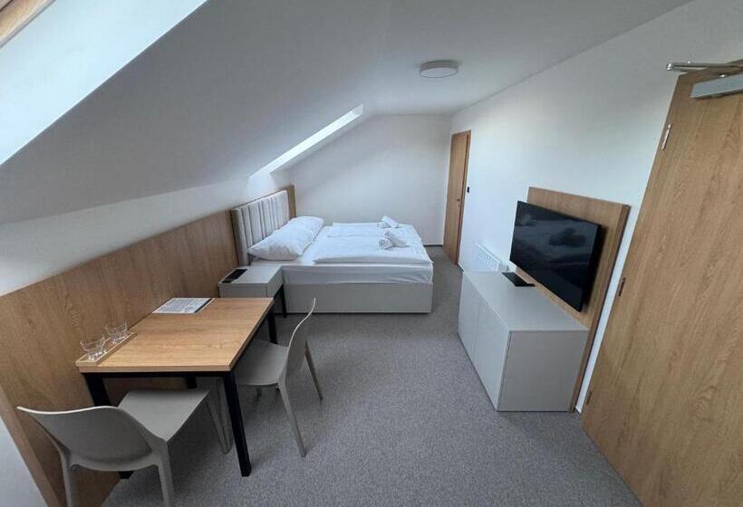 Номер Deluxe, Comfort Pálava, Penzion & Restaurant