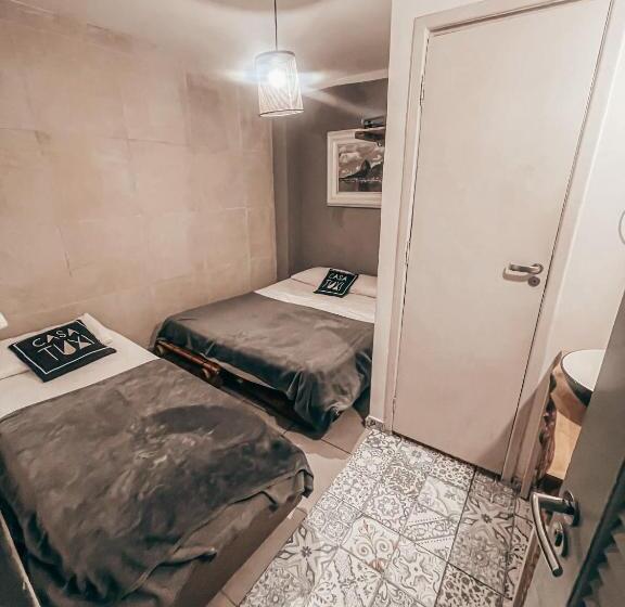 اتاق استاندارد سه نفره, Casa Tuxi