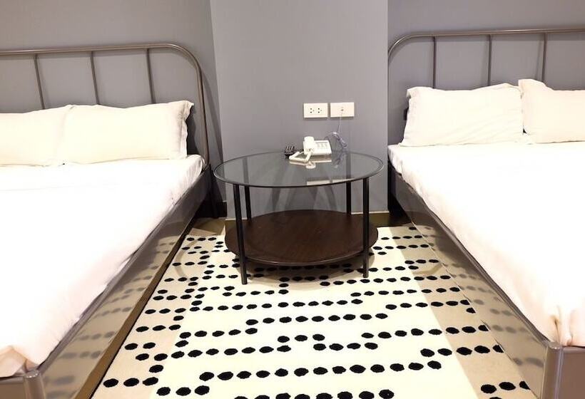 Quarto Familiar, Cloud 9 Lodge