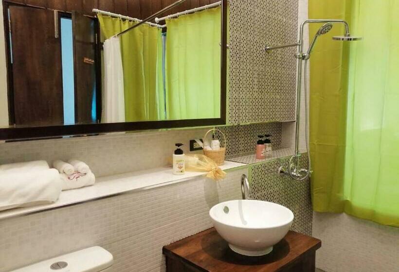 デラックスルーム, Risasinee Spa & Resort