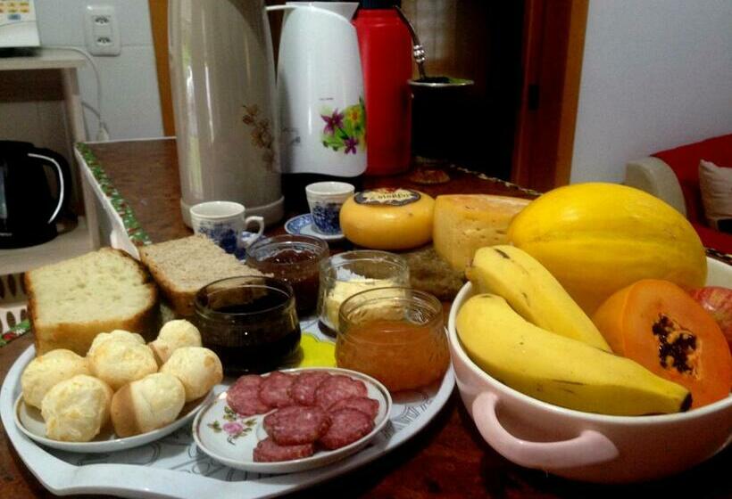غرفة قياسية ثلاثية, Kantinho Da Serra