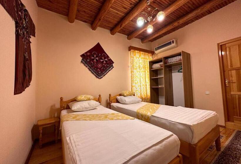 스탠다드 룸, Sarrafon Guest House