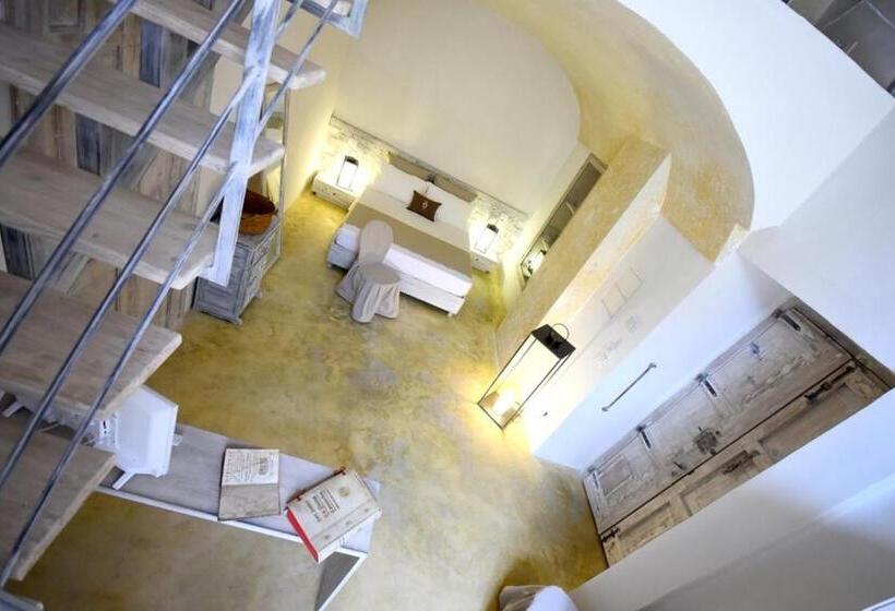 디럭스 룸, Palazzo Castriota