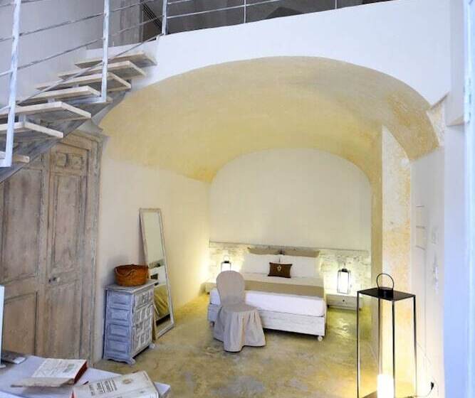 디럭스 룸, Palazzo Castriota