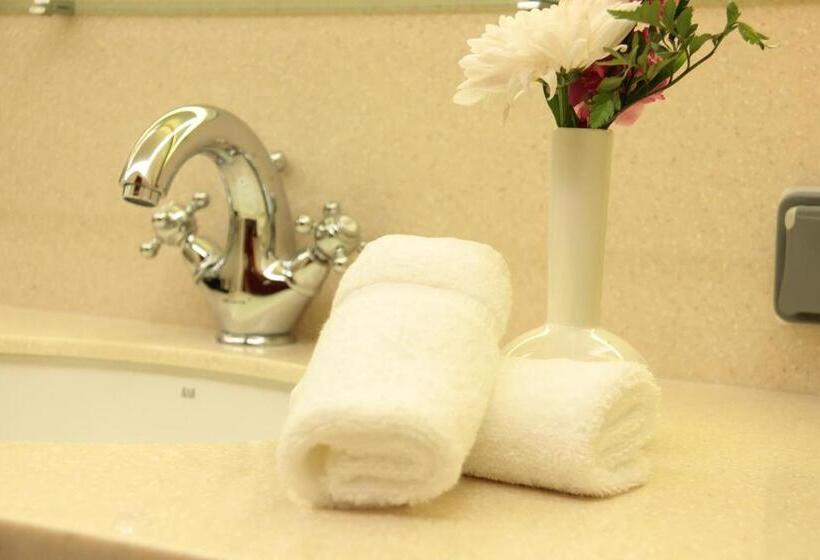 سوییت خانوادگی, Thousand Nights Hotel Amman
