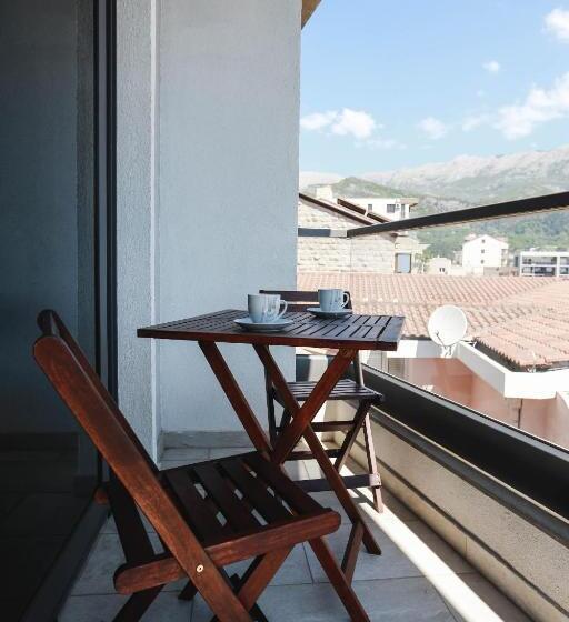 آپارتمان 1 خوابه با بالکن, Garni Hotel Arka