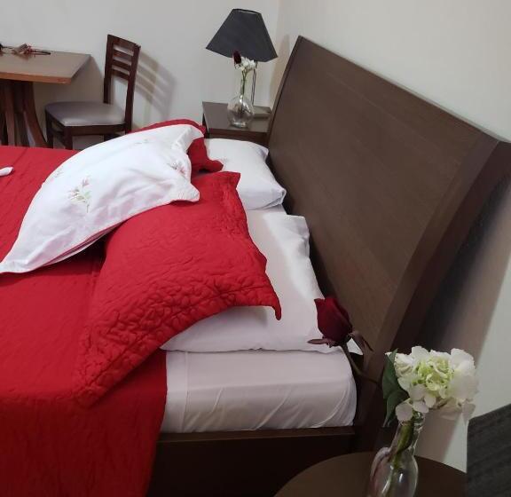 带按摩浴盆的套房, Grand Enio Hotel E Cantina