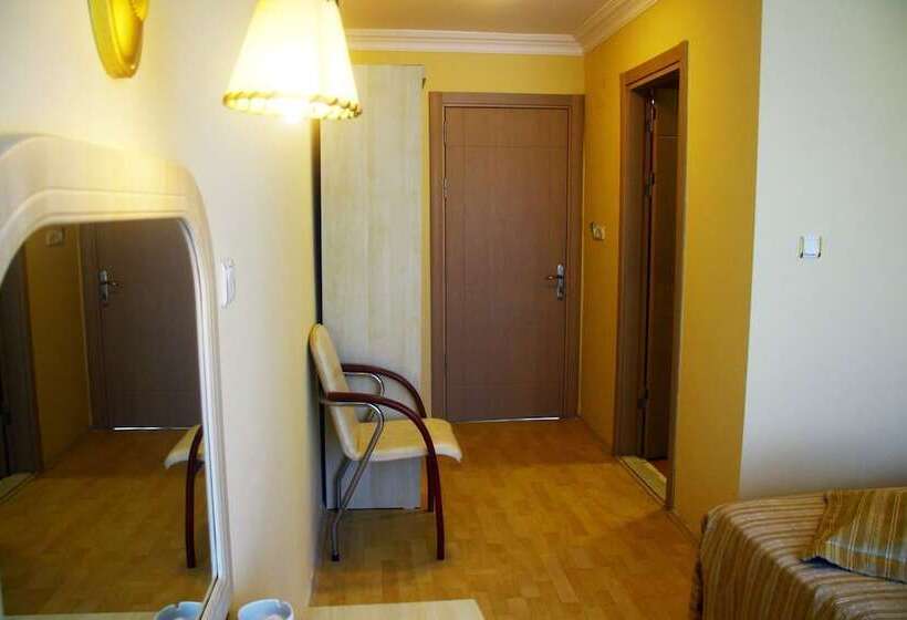 Suíte Familiar, Isik Otel
