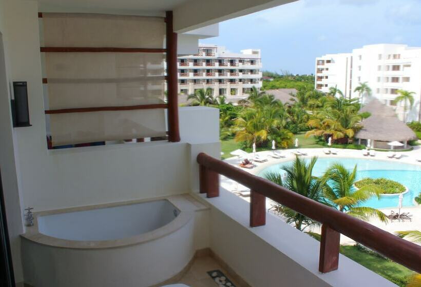 سوئیت جونیور با تخت بزرگ, Secrets Cap Cana Resort & Spa - Adults Only - All Inclusive
