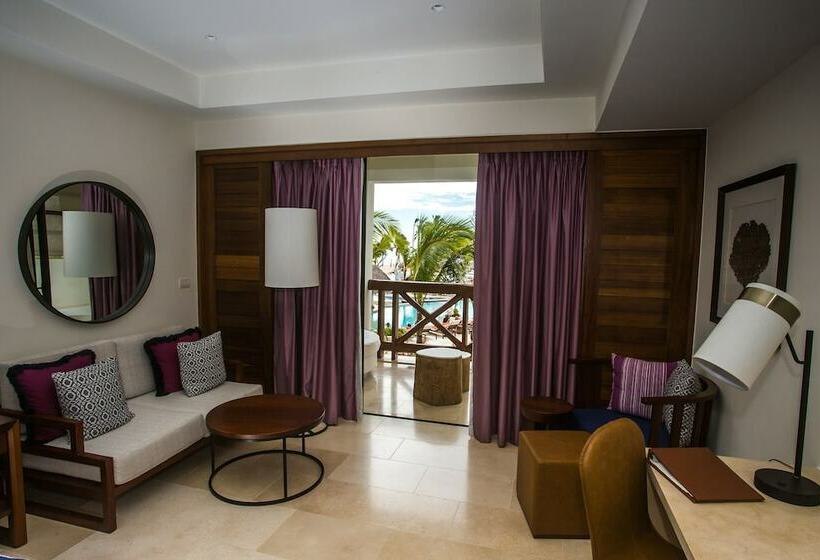 سوئیت جونیور با تخت بزرگ, Secrets Cap Cana Resort & Spa - Adults Only - All Inclusive