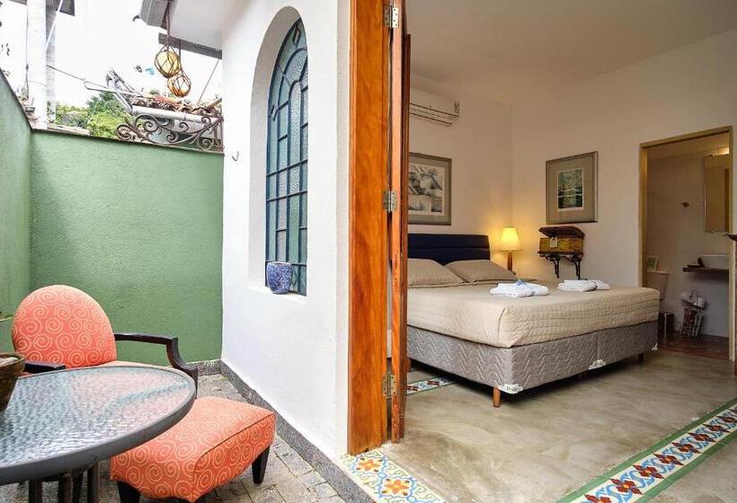 Quarto Triplo Superior, Pousada Pontal Gardens