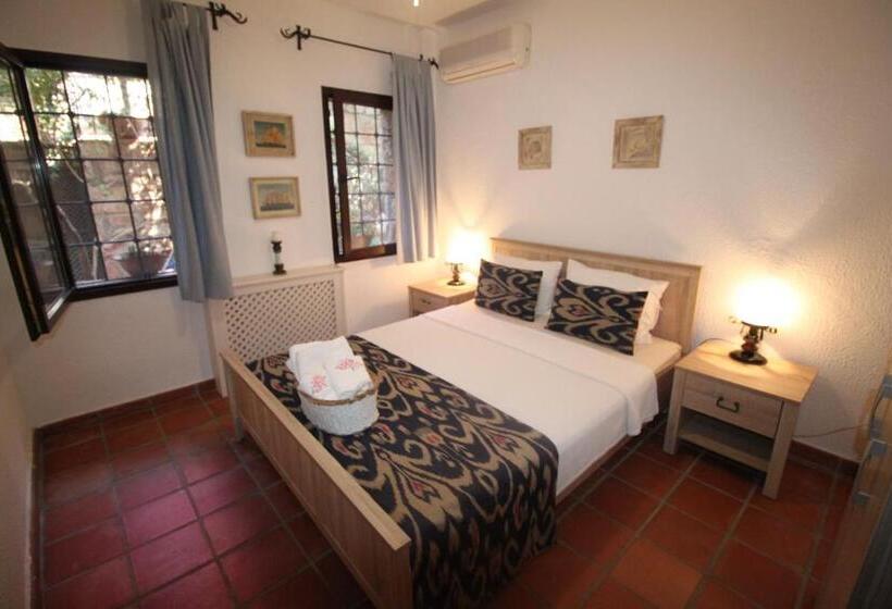 غرفة قياسية مطلّة علي الحديقة, Villa Cosy