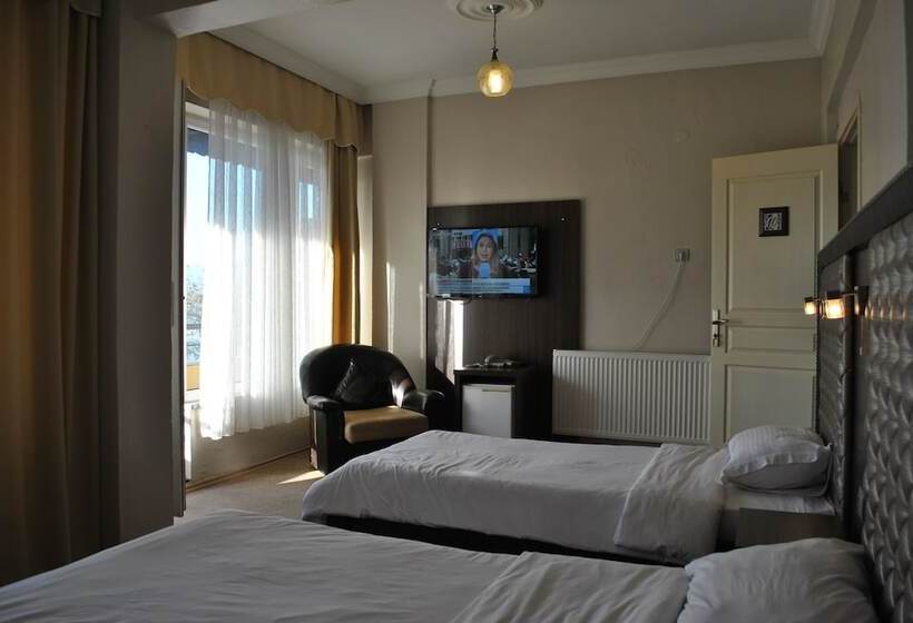 Standard Triple Room, Cem