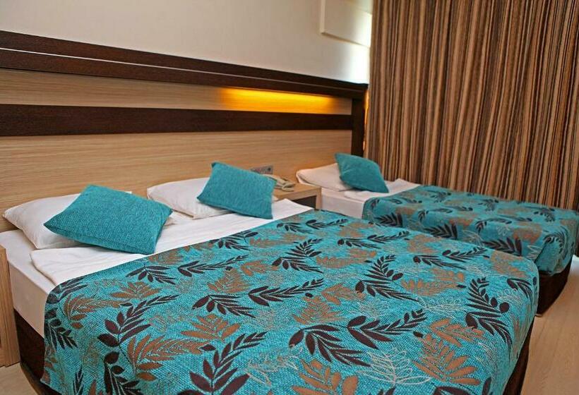 Quarto Triplo Estandar, Heritage By Cimen