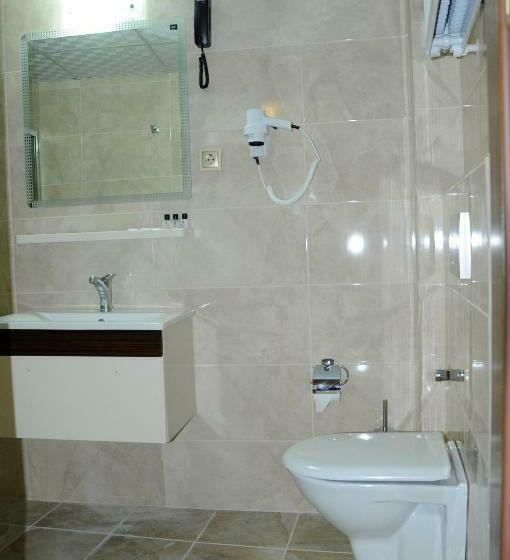 اتاق استاندارد یک نفره, Mesnevi