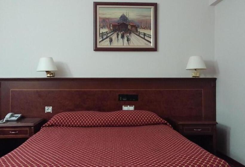 Standard Triple Room, Ozilhan