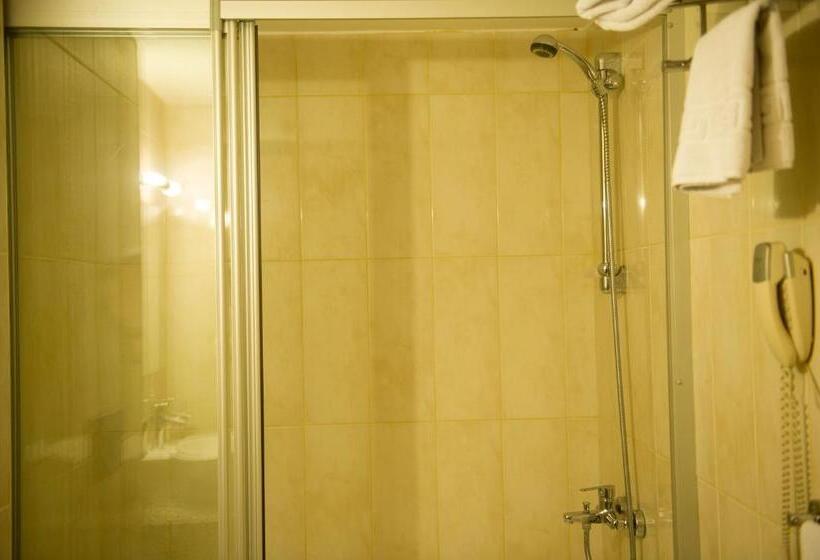 اتاق استاندارد سه نفره, Pınar Elite
