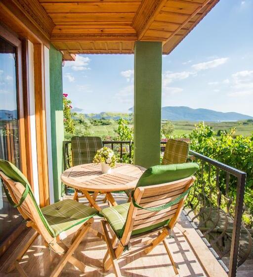 Студио Стандарт с Балконом, Villa Marine