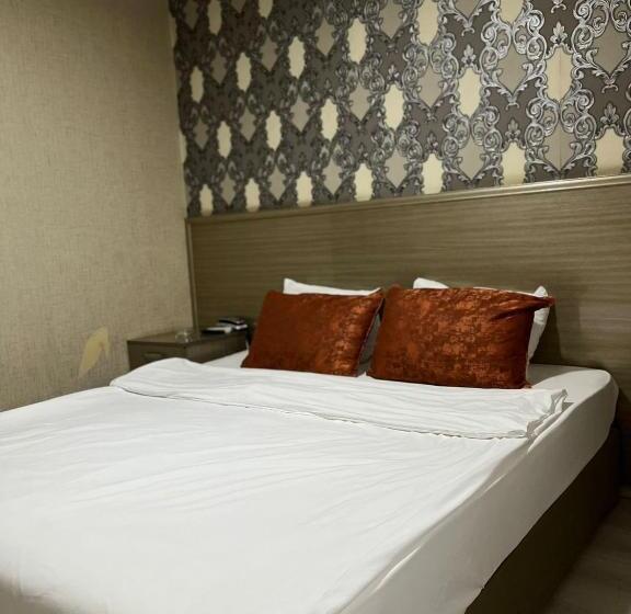 Quarto Estandar Individual, Metro Otel