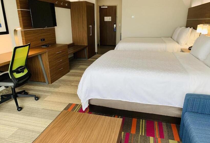 스위트, Holiday Inn Express & Suites Moore, An Ihg