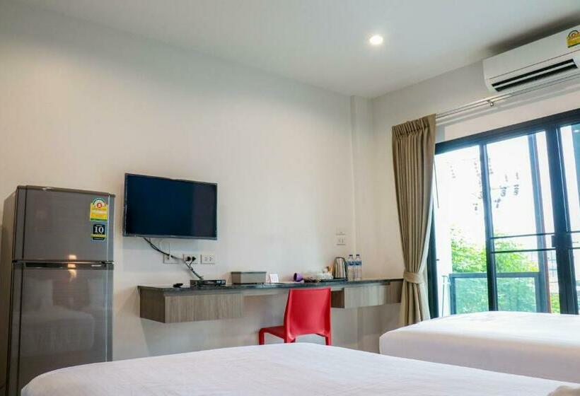 חדר דלוקס עם מרפסת, S2 Airport Residence